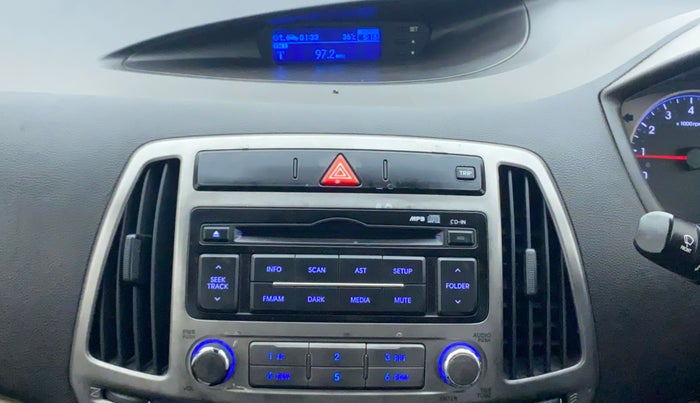 2012 Hyundai i20 MAGNA (O) 1.2, Petrol, Manual, 1,12,998 km, Infotainment System