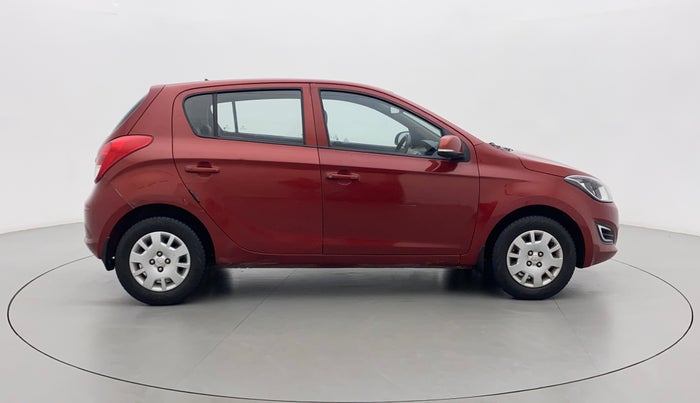 2012 Hyundai i20 MAGNA (O) 1.2, Petrol, Manual, 1,12,998 km, Right Side View