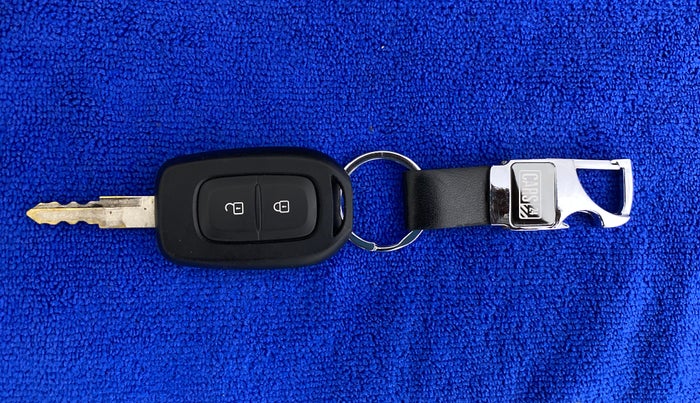 2021 Datsun Redi Go T (O), Petrol, Manual, 2,669 km, Key Close Up