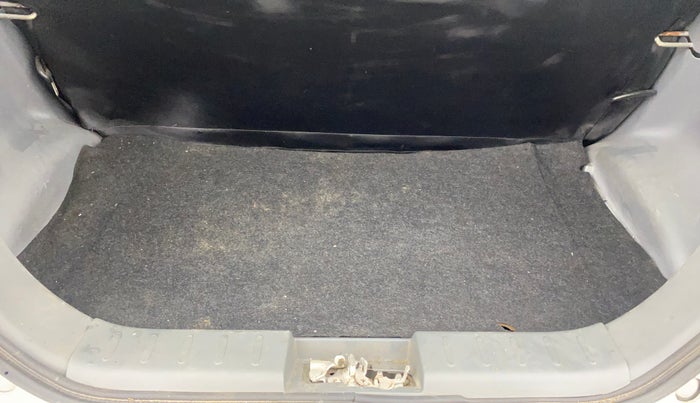 2016 Maruti Alto 800 LXI, Petrol, Manual, 35,645 km, Boot Inside