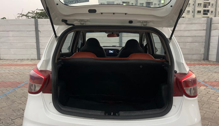 2018 Hyundai Grand i10 MAGNA 1.2 KAPPA VTVT, Petrol, Manual, 1,10,034 km, Boot Inside