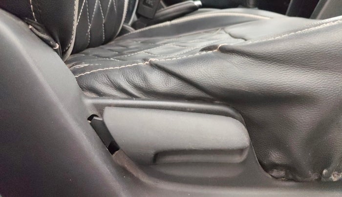 2014 Maruti Swift VXI, Petrol, Manual, 77,393 km, Driver Side Adjustment Panel