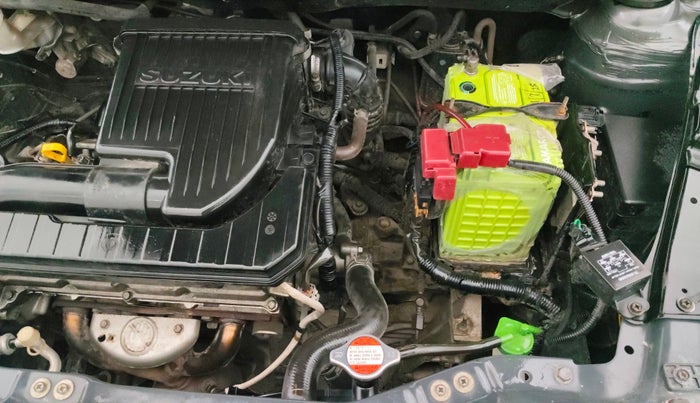 2014 Maruti Swift VXI, Petrol, Manual, 77,393 km, Engine View - Left