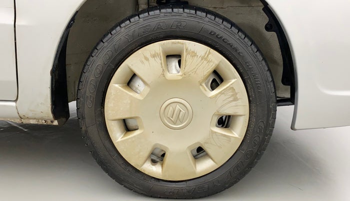 2010 Maruti Zen Estilo LXI, Petrol, Manual, 71,585 km, Right Front Wheel