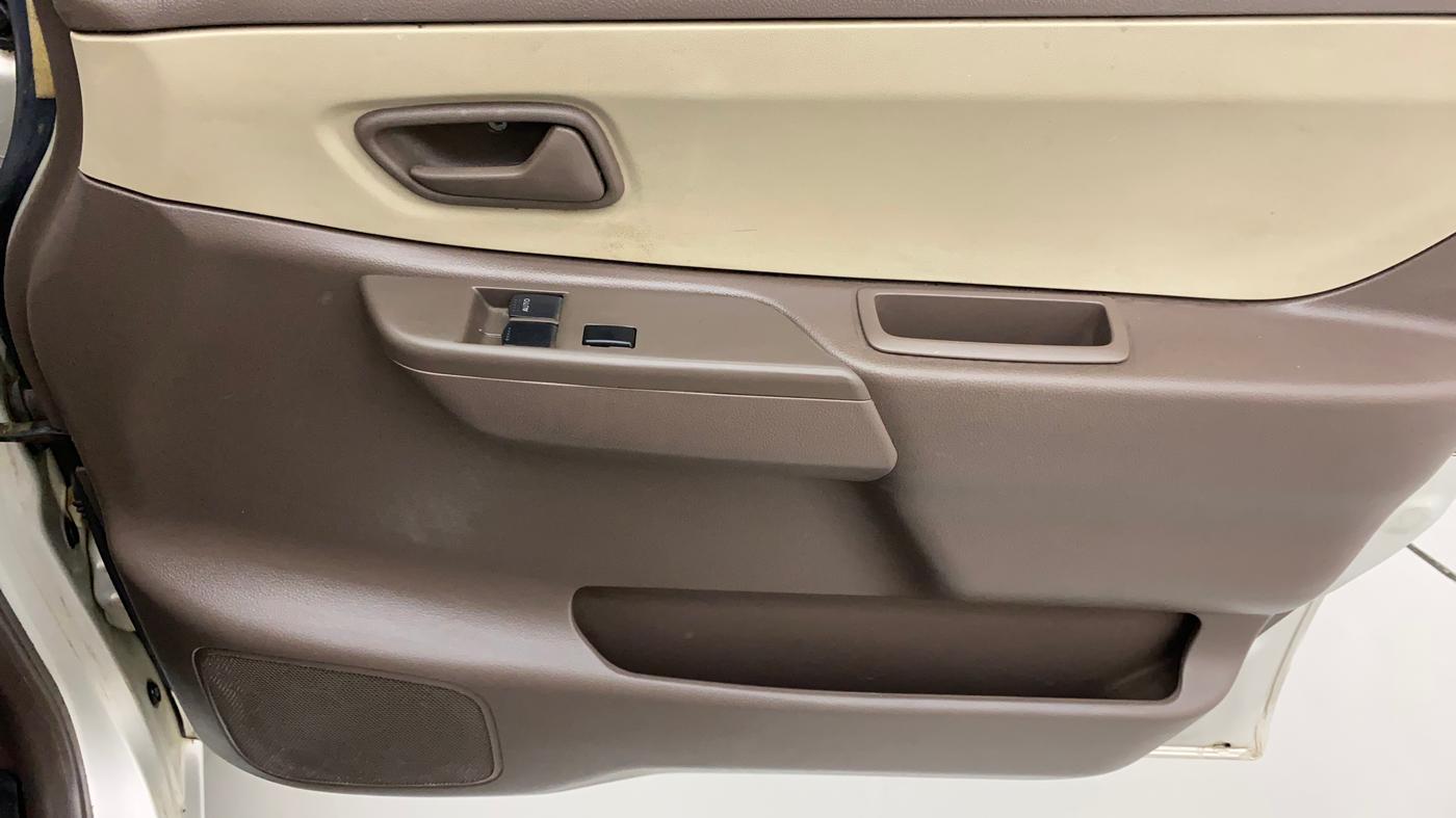 2010 Maruti Zen Estilo LXI, Petrol, Manual, 71,585 km, Driver Side Door Panels Control