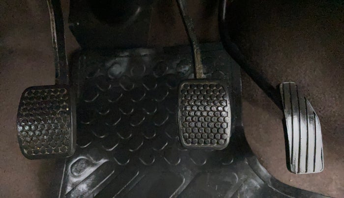 2010 Maruti Zen Estilo LXI, Petrol, Manual, 71,585 km, Pedals