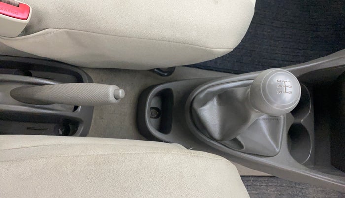 2015 Toyota Etios Liva G, Petrol, Manual, 43,686 km, Gear Lever