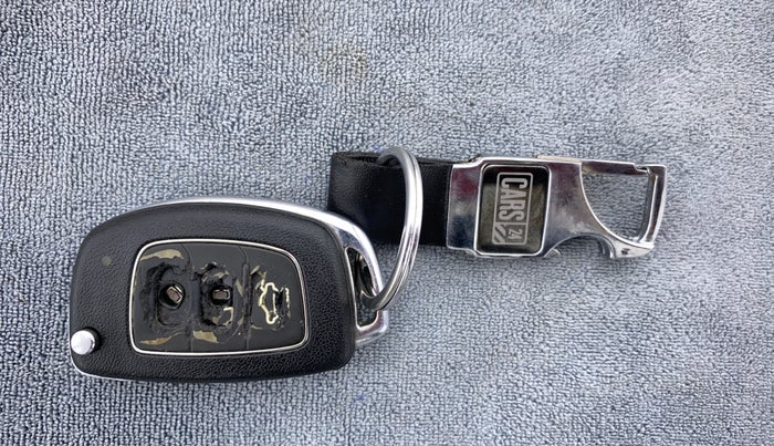 2015 Hyundai Verna FLUIDIC 1.6 VTVT S, Petrol, Manual, 45,118 km, Key Close Up