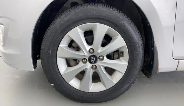 2015 Hyundai Verna FLUIDIC 1.6 VTVT S, Petrol, Manual, 45,118 km, Left Front Wheel