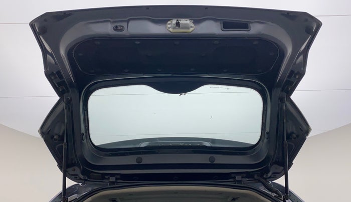 2018 Tata NEXON XM 1.5, Diesel, Manual, 68,389 km, Boot Door Open