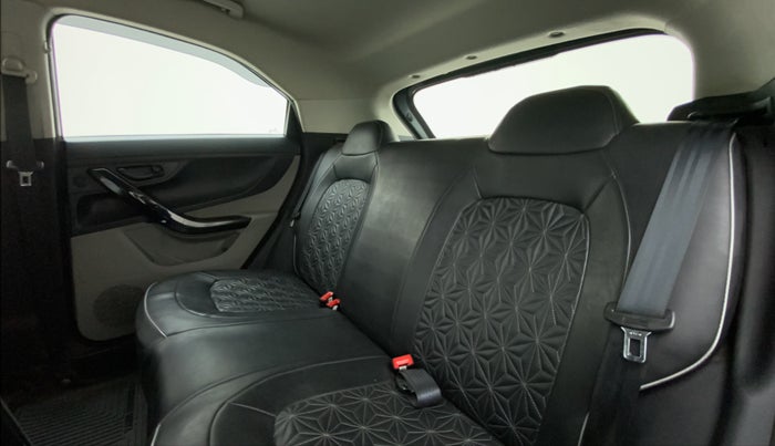 2018 Tata NEXON XM 1.5, Diesel, Manual, 68,389 km, Right Side Rear Door Cabin