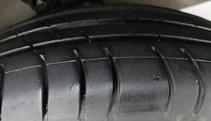 2020 Maruti Eeco 5 STR CNG WITH AC PLUSHTR, CNG, Manual, 50,099 km, Right Front Tyre Tread