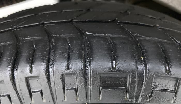 2020 Maruti Eeco 5 STR CNG WITH AC PLUSHTR, CNG, Manual, 50,099 km, Right Rear Tyre Tread