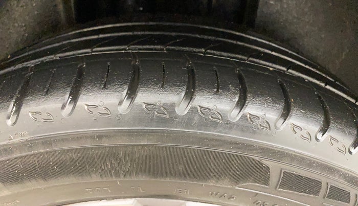2022 Skoda KUSHAQ STYLE 1.5L TSI MT, Petrol, Manual, 25,011 km, Right Rear Tyre Tread
