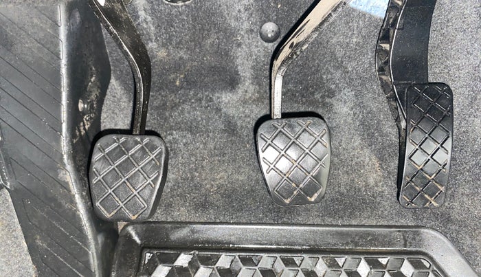 2022 Skoda KUSHAQ STYLE 1.5L TSI MT, Petrol, Manual, 25,011 km, Pedals