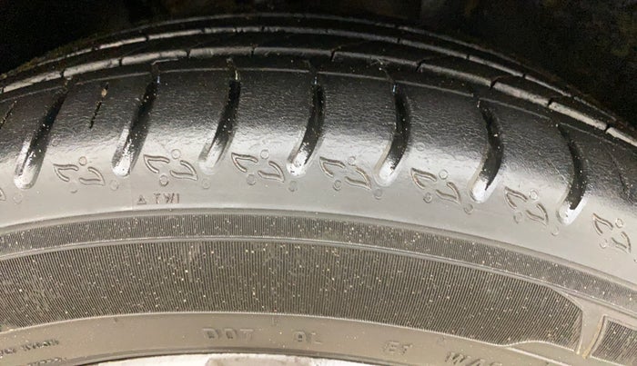 2022 Skoda KUSHAQ STYLE 1.5L TSI MT, Petrol, Manual, 25,011 km, Right Front Tyre Tread