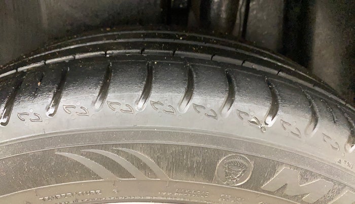 2022 Skoda KUSHAQ STYLE 1.5L TSI MT, Petrol, Manual, 25,011 km, Left Rear Tyre Tread