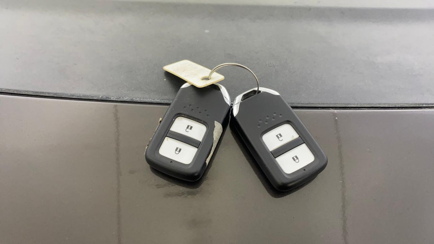 2019 Honda Jazz 1.2L I-VTEC VX CVT, Petrol, Automatic, 34,107 km, Key Close Up