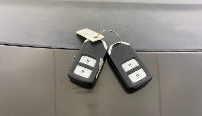 2019 Honda Jazz 1.2L I-VTEC VX CVT, Petrol, Automatic, 34,107 km, Key Close Up