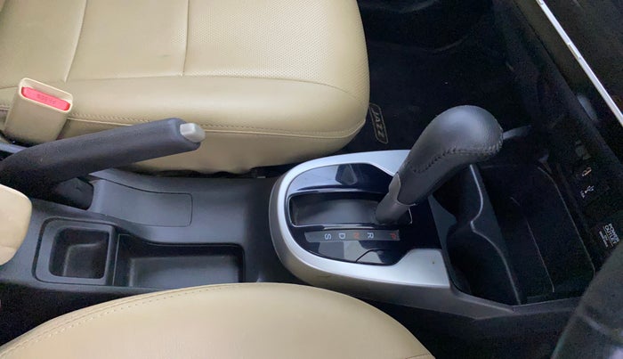 2019 Honda Jazz 1.2L I-VTEC VX CVT, Petrol, Automatic, 34,107 km, Gear Lever