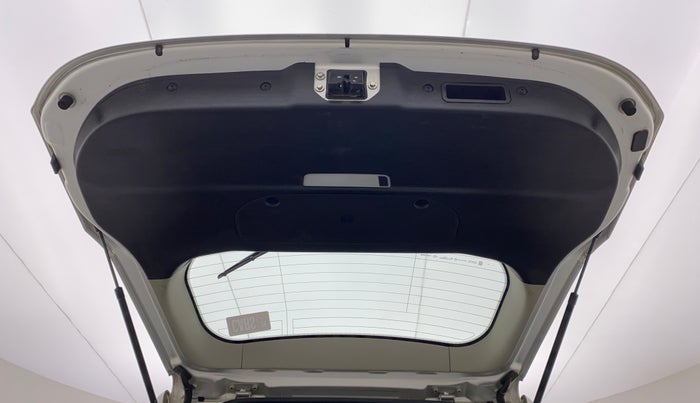 2018 Mahindra XUV500 W11 AT, Diesel, Automatic, 57,781 km, Boot Door Open