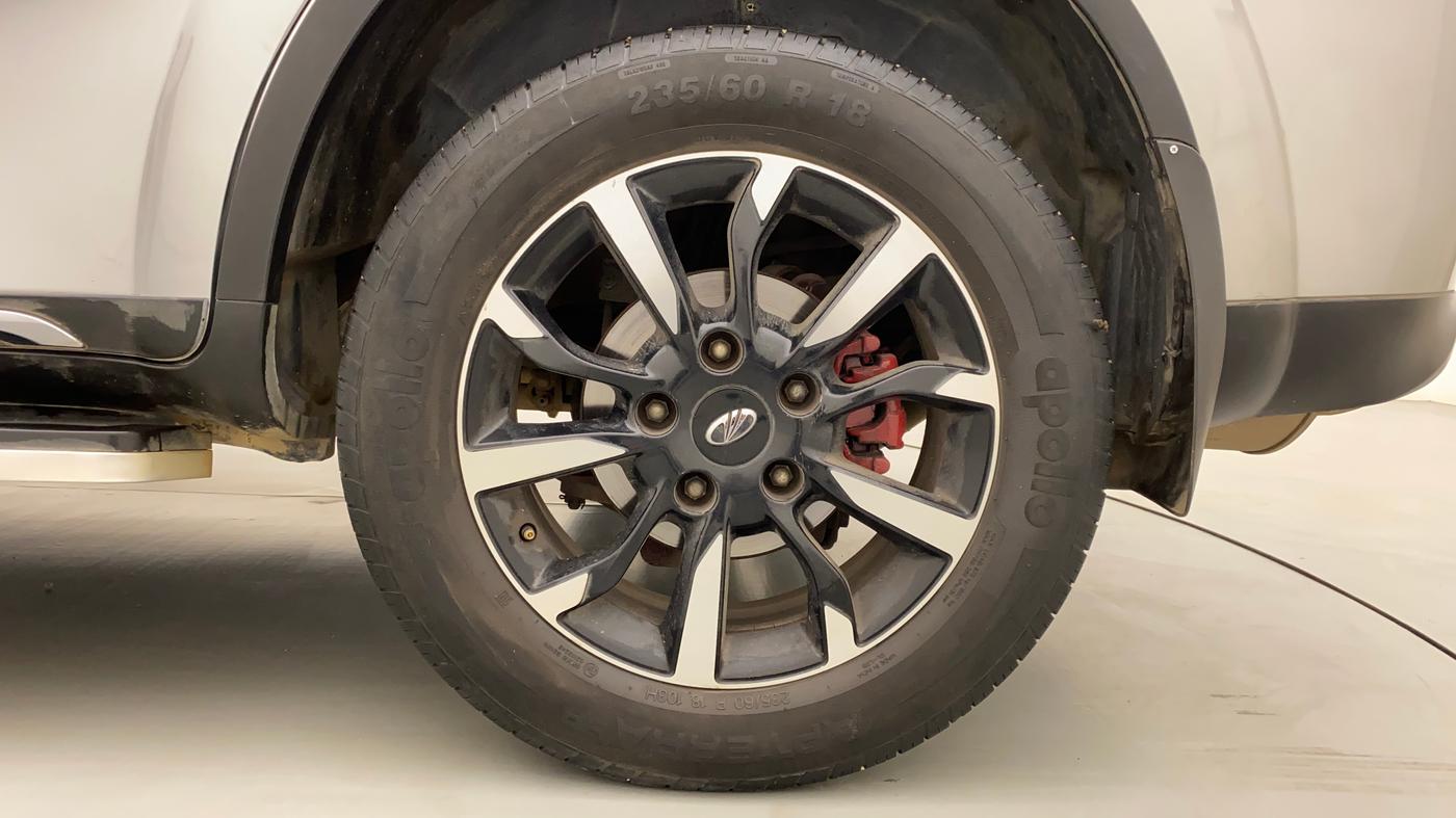 2018 Mahindra XUV500 W11 AT, Diesel, Automatic, 57,781 km, Left Rear Wheel