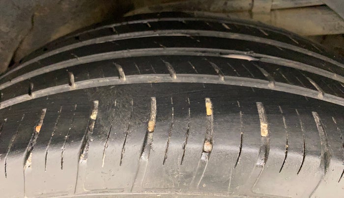 2018 Mahindra XUV500 W11 AT, Diesel, Automatic, 57,781 km, Left Rear Tyre Tread