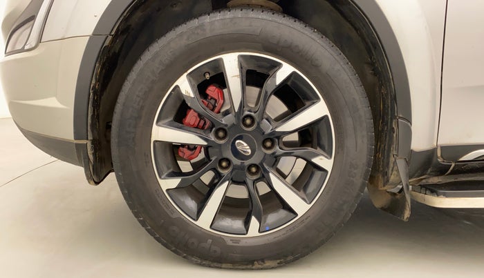 2018 Mahindra XUV500 W11 AT, Diesel, Automatic, 57,781 km, Left Front Wheel