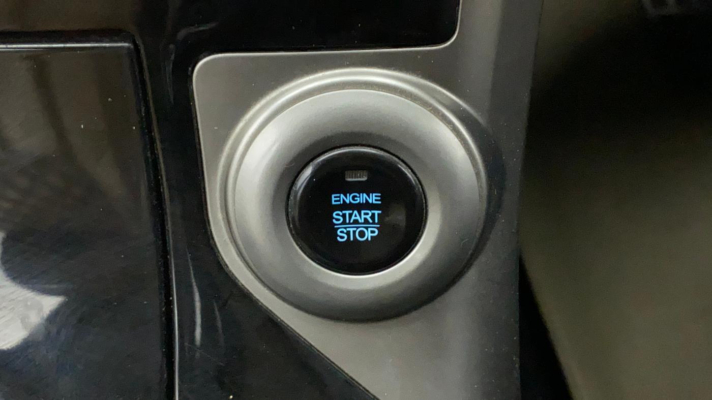 2018 Mahindra XUV500 W11 AT, Diesel, Automatic, 57,781 km, Keyless Start/ Stop Button