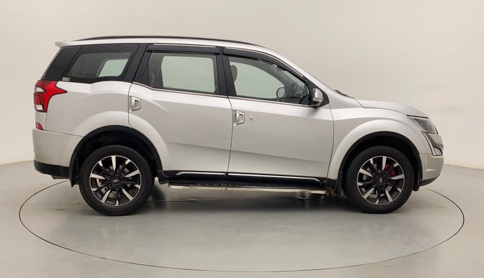 2018 Mahindra XUV500 W11 AT, Diesel, Automatic, 57,781 km, Right Side View