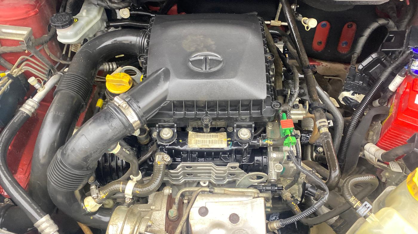 2018 Tata NEXON XZ PLUS PETROL, Petrol, Manual, 29,543 km, Engine View