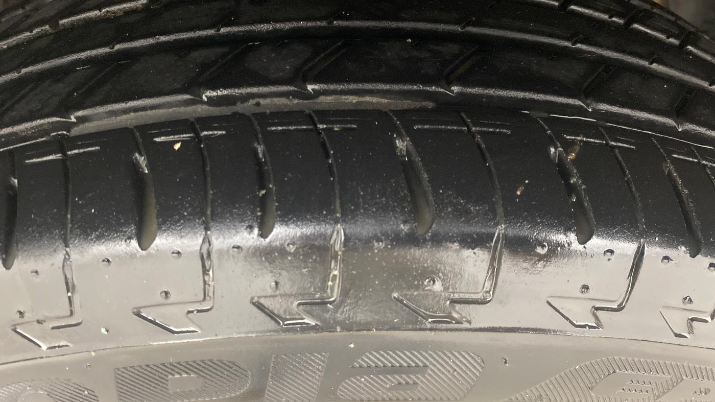 2018 Tata NEXON XZ PLUS PETROL, Petrol, Manual, 29,543 km, Left Front Tyre Tread