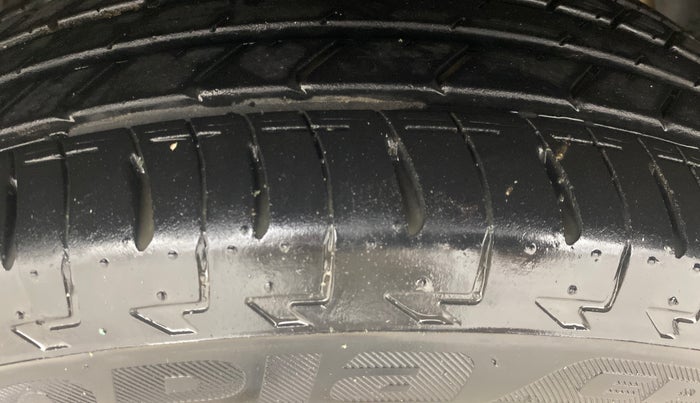 2018 Tata NEXON XZ PLUS PETROL, Petrol, Manual, 29,145 km, Left Front Tyre Tread