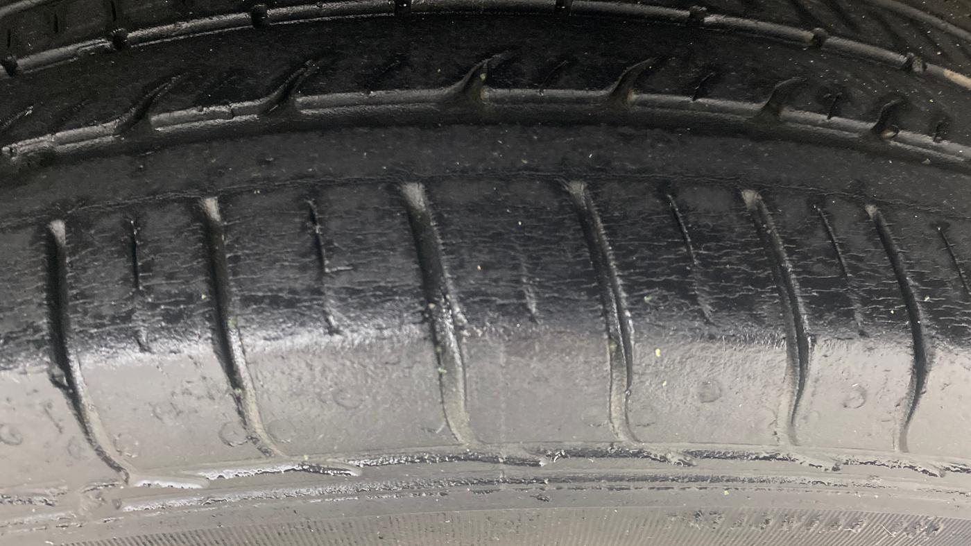 2018 Tata NEXON XZ PLUS PETROL, Petrol, Manual, 29,543 km, Left Rear Tyre Tread