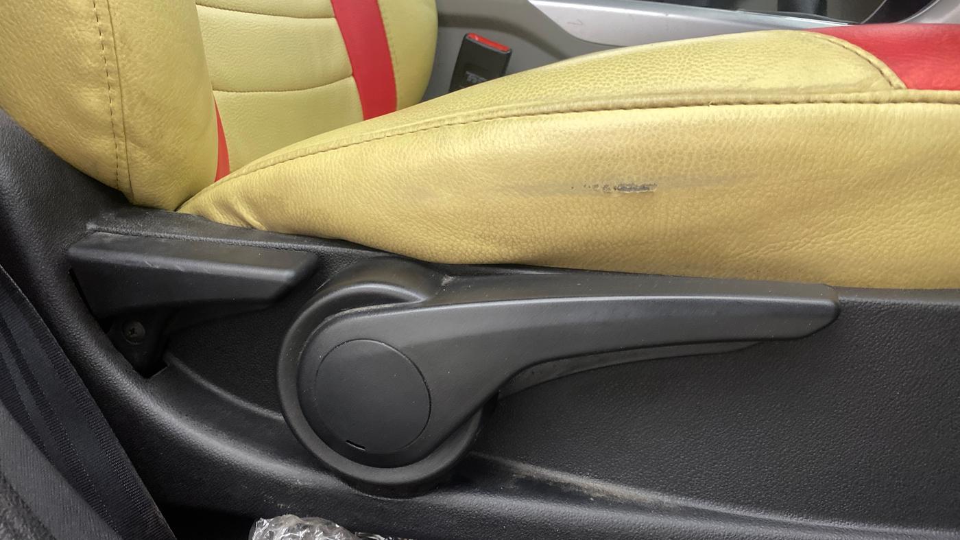 2018 Tata NEXON XZ PLUS PETROL, Petrol, Manual, 29,543 km, Driver Side Adjustment Panel