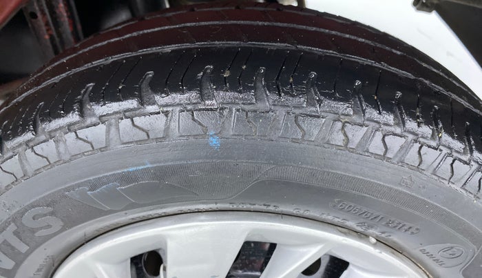 2014 Maruti Alto 800 LXI, Petrol, Manual, 27,150 km, Left Rear Tyre Tread