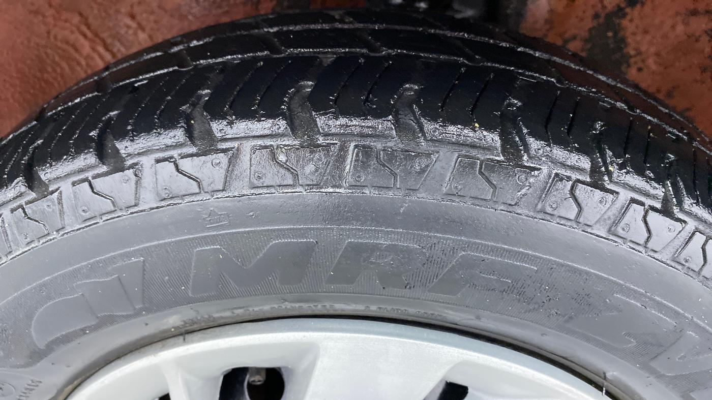 2014 Maruti Alto 800 LXI, Petrol, Manual, 27,150 km, Left Front Tyre Tread