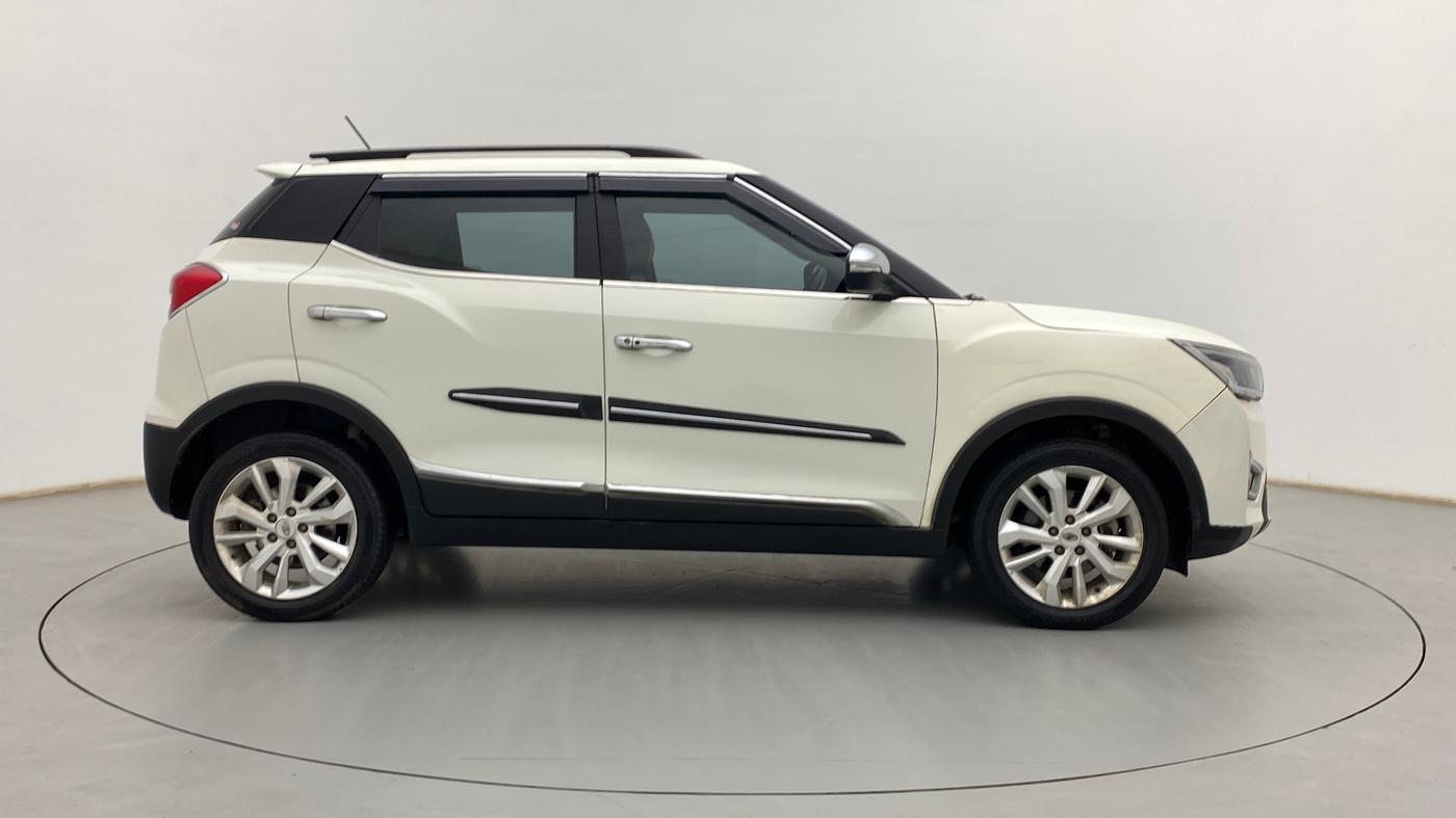 2019 Mahindra XUV300 W8 1.5 DIESEL, Diesel, Manual, 69,216 km, Right Side View