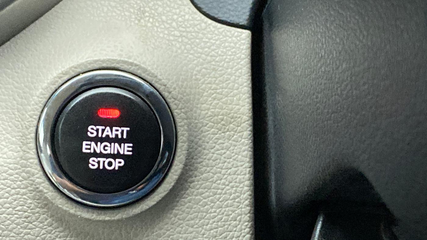 2019 Mahindra XUV300 W8 1.5 DIESEL, Diesel, Manual, 69,216 km, Keyless Start/ Stop Button