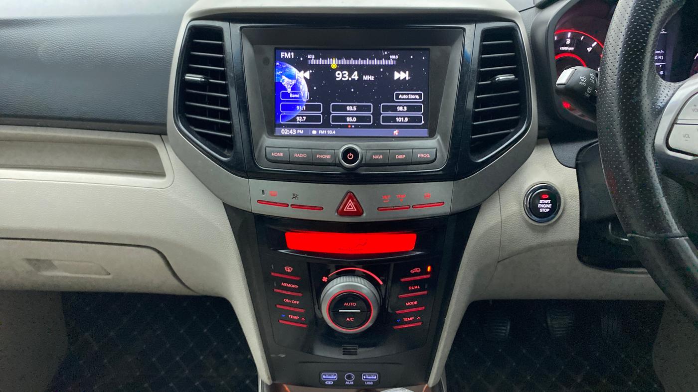 2019 Mahindra XUV300 W8 1.5 DIESEL, Diesel, Manual, 69,216 km, Air Conditioner