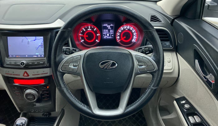 2019 Mahindra XUV300 W8 1.5 DIESEL, Diesel, Manual, 69,216 km, Steering Wheel Close Up
