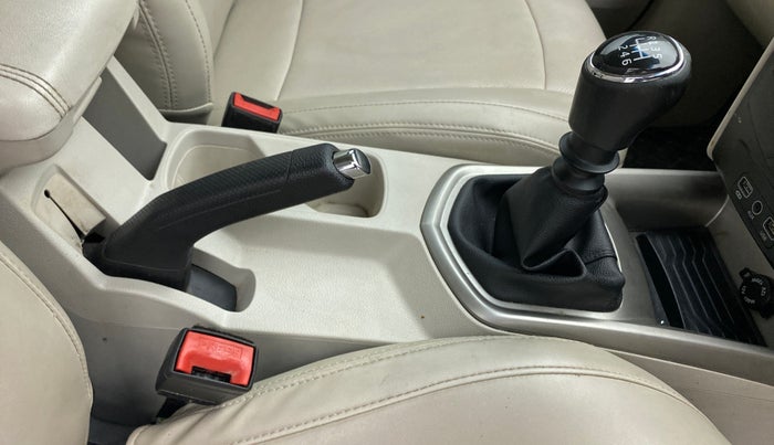 2019 Mahindra XUV300 W8 1.5 DIESEL, Diesel, Manual, 69,216 km, Gear Lever