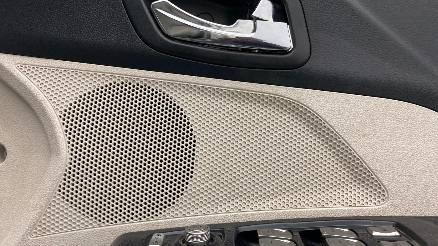 2019 Mahindra XUV300 W8 1.5 DIESEL, Diesel, Manual, 69,216 km, Speaker