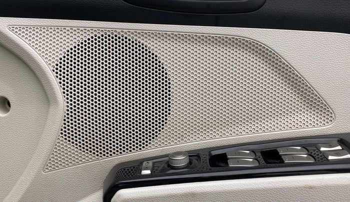 2020 Mahindra XUV300 W8 (O) 1.5 DIESEL AMT, Diesel, Automatic, 38,981 km, Speaker