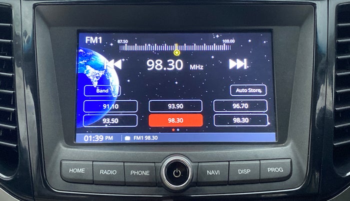 2020 Mahindra XUV300 W8 (O) 1.5 DIESEL AMT, Diesel, Automatic, 38,981 km, Infotainment System