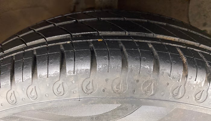 2014 Hyundai Grand i10 ASTA 1.2 KAPPA VTVT, Petrol, Manual, 37,561 km, Right Front Tyre Tread