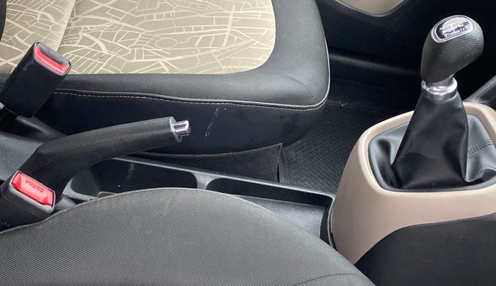 2014 Hyundai Grand i10 ASTA 1.2 KAPPA VTVT, Petrol, Manual, 37,561 km, Gear Lever