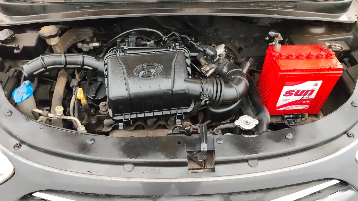 2013 Hyundai i10 ERA 1.1, Petrol, Manual, 76,461 km, Engine View