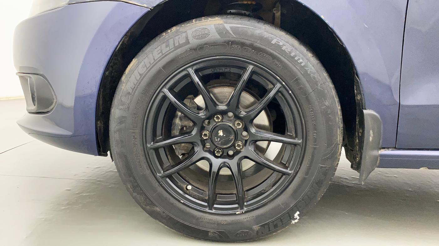 2014 Volkswagen Vento COMFORTLINE TSI AT PETROL, Petrol, Automatic, 57,022 km, Left Front Wheel