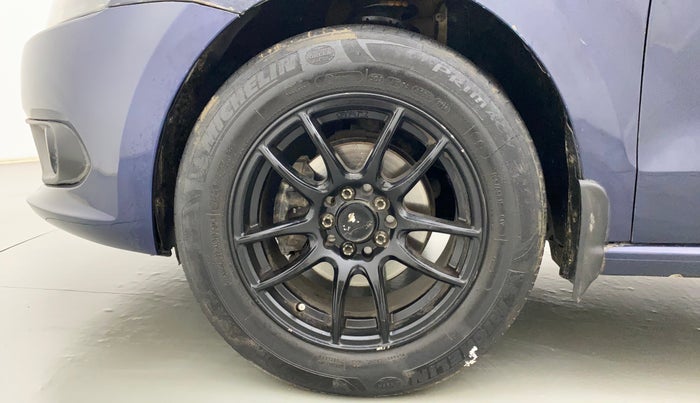 2014 Volkswagen Vento COMFORTLINE TSI AT PETROL, Petrol, Automatic, 57,022 km, Left Front Wheel
